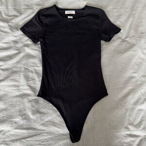 Babaton Contour Crew Short Sleeve Bodysuit - Black